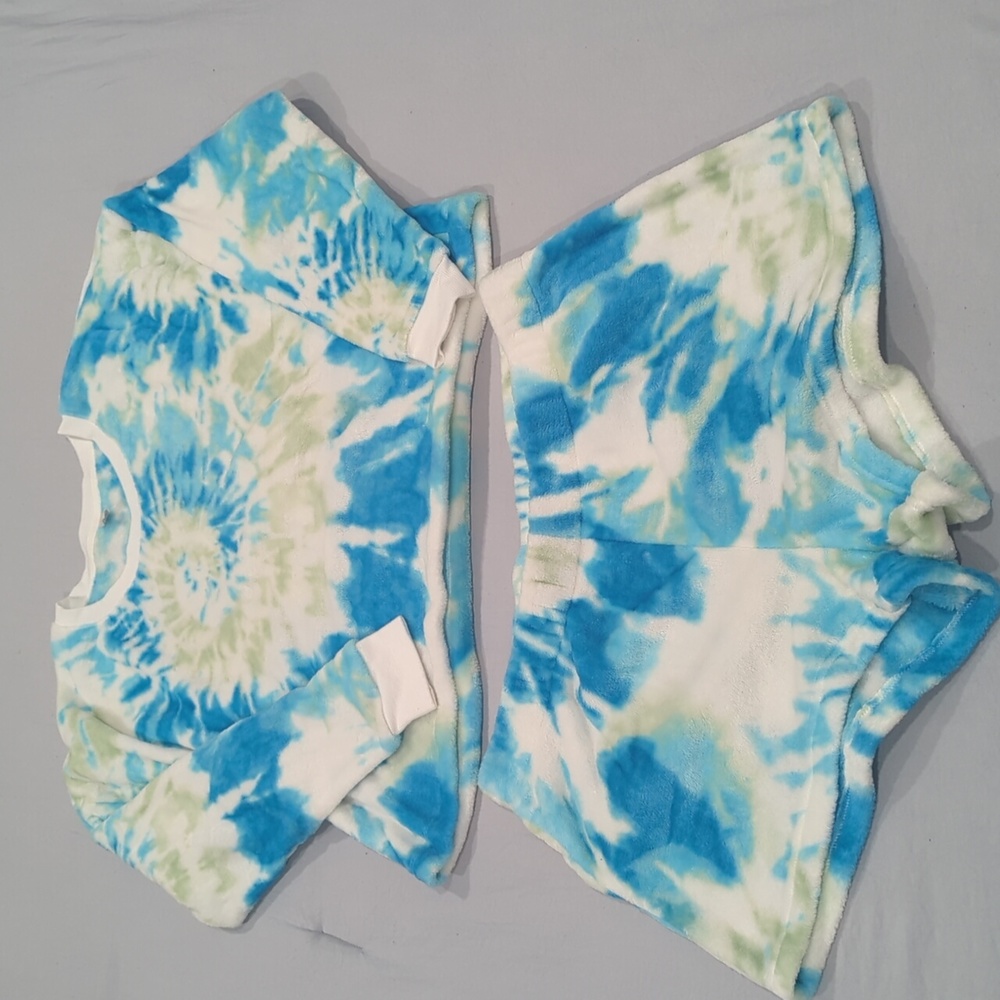 Juniors' SO® Plush Pajama Top & Pajama Shorts Set Size XL